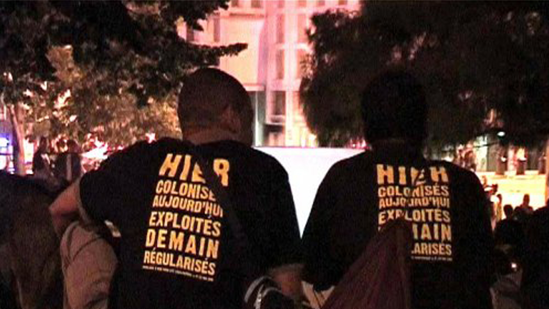 Bouffe de Rue géante avec les marcheurs sans-papiers